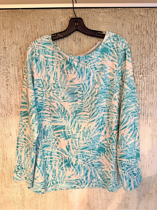 Stella Parker Tops - Stella Parker Long Sleeve Palm Leaf Print Top